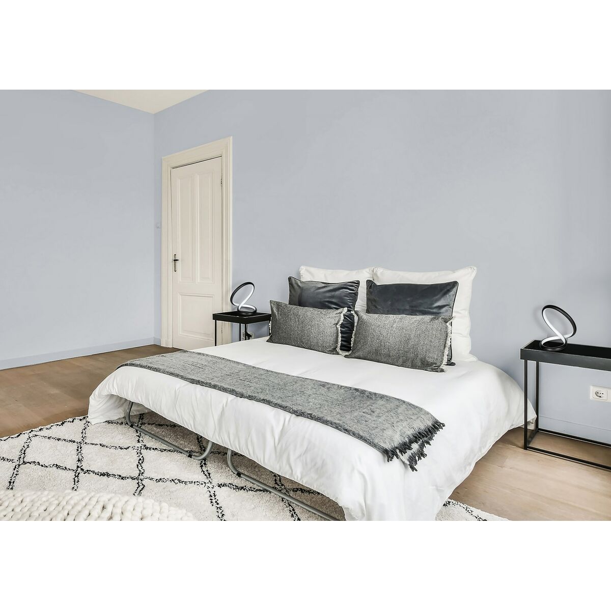 V8H40656F1124057E90385563EA7861F53FR6409121P2